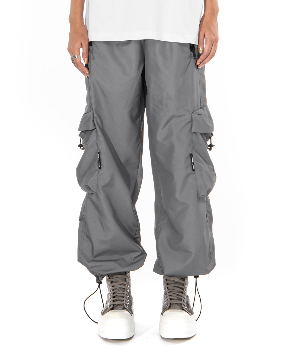 Silver Cargo | Blowhammer, color_grey